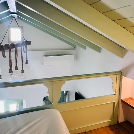 La Maisonette De *
